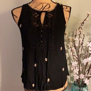 Daniel Rainn Embroidered Keyhole Boho Tank Top